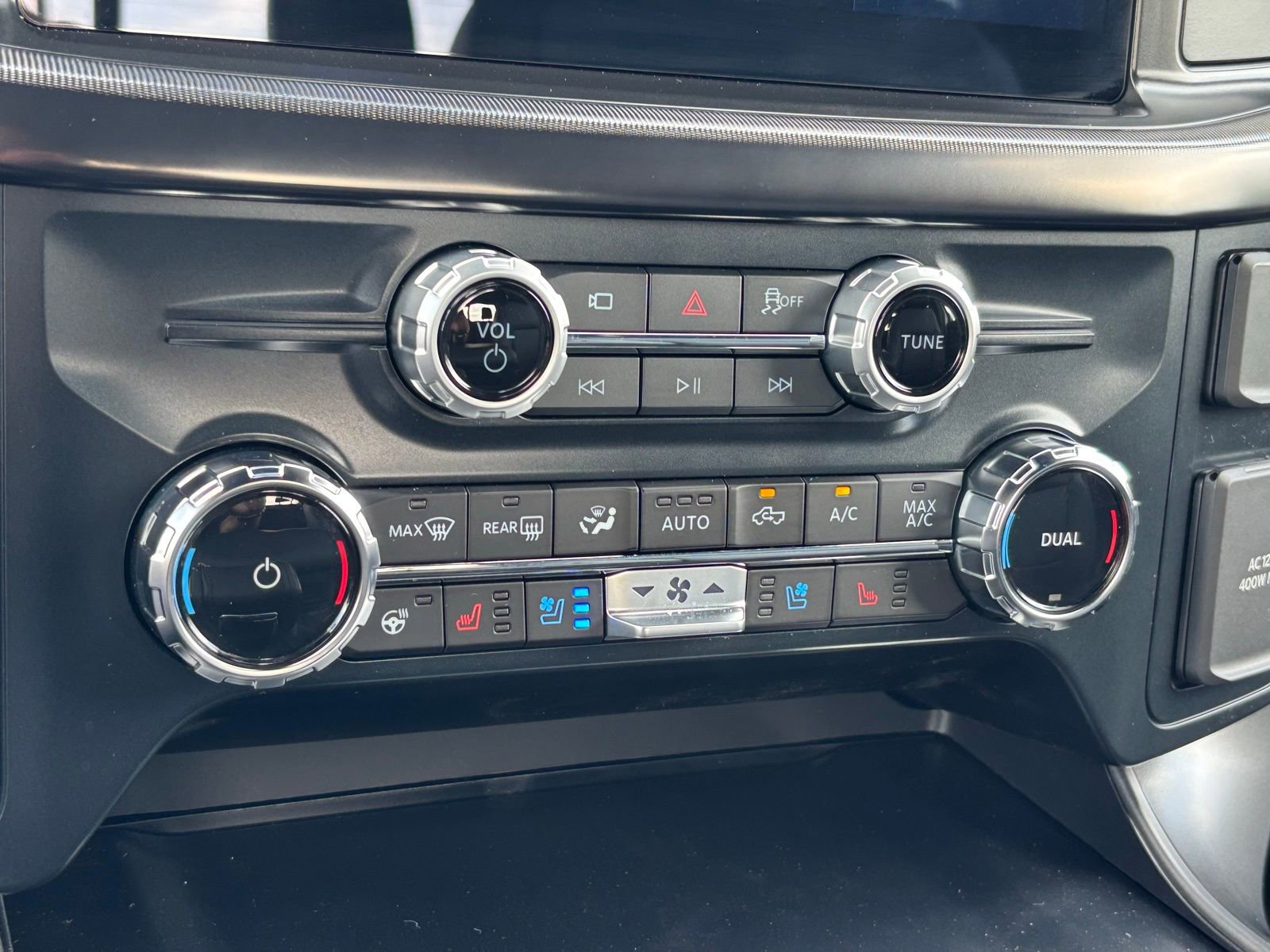 New 2026 Ford F150 Lariat w/ Equipment Group 501A Mid AWD/4WD image 22