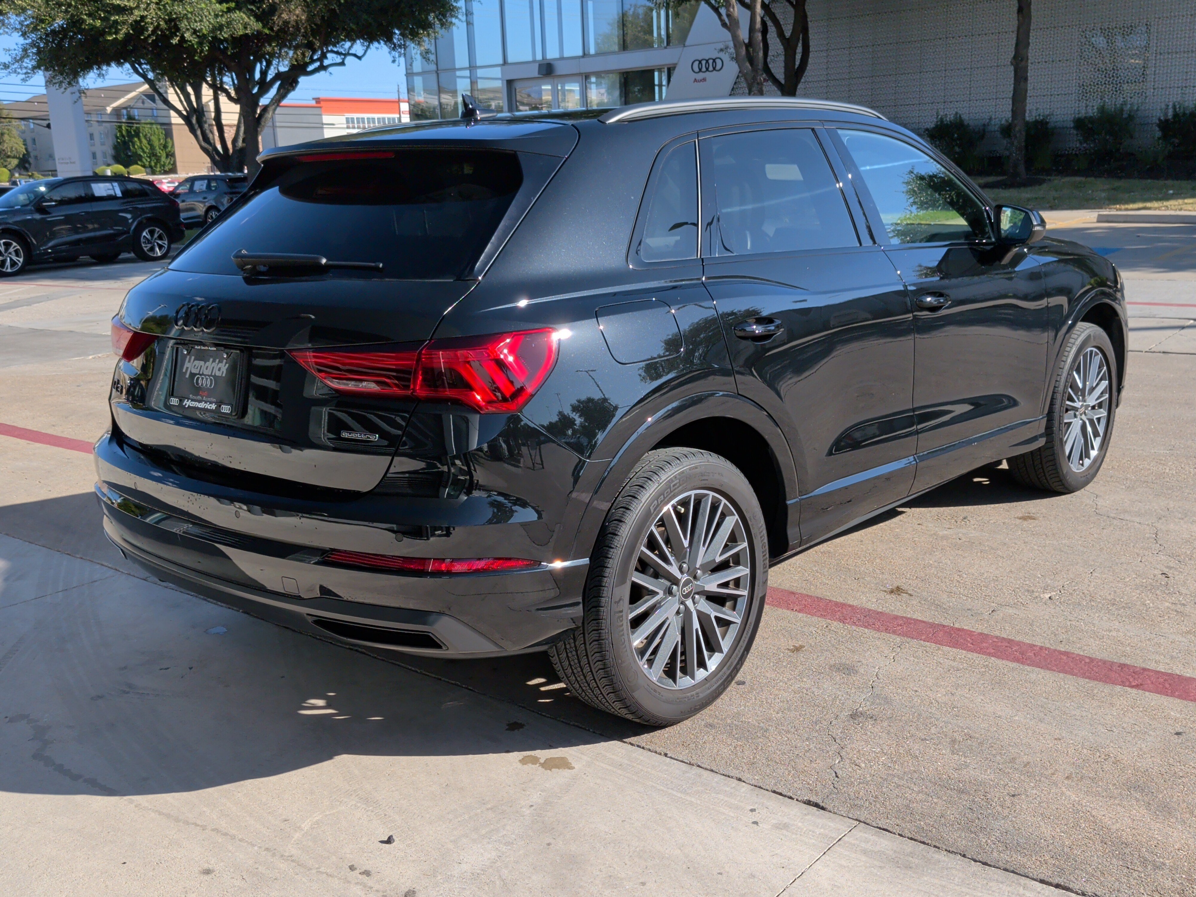 Certified 2024 Audi Q3 2.0T Premium w/ Convenience Package AWD/4WD image 10