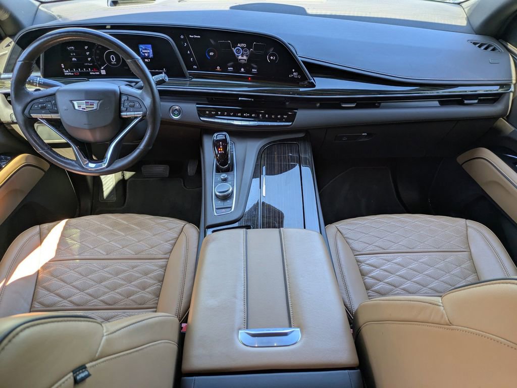 Used 2021 Cadillac Escalade ESV Premium Luxury AWD/4WD image 15