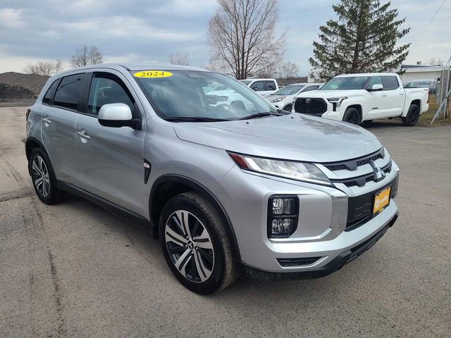 Used 2024 Mitsubishi Outlander Sport ES AWD/4WD image 4