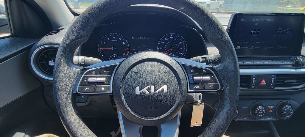 Used 2024 Kia Forte LXS w/ LXS Technology Package FWD image 7