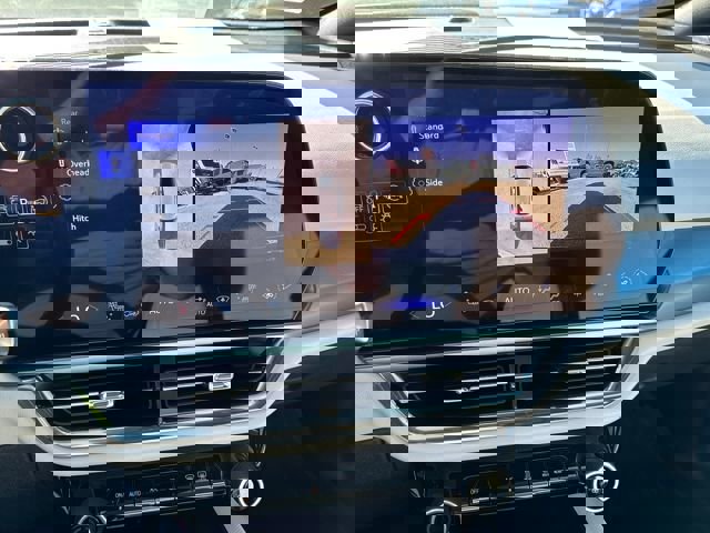 New 2025 Chevrolet Equinox EV LT image 19