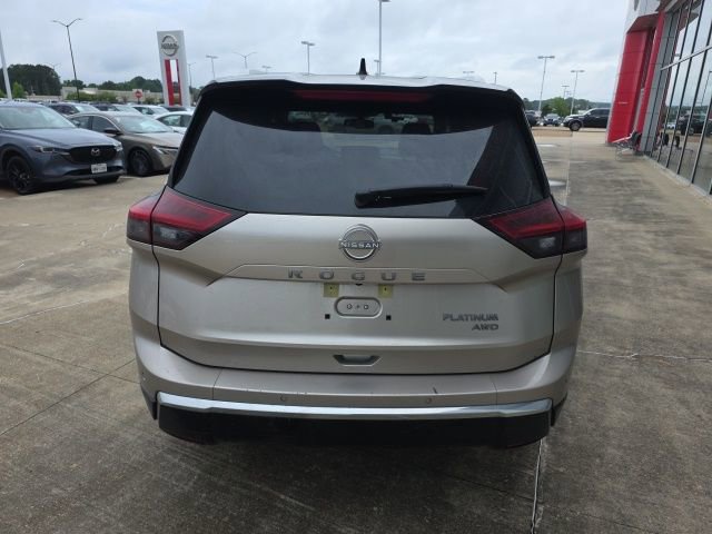 Certified 2026 Nissan Rogue Platinum w/ Platinum Premium Package AWD/4WD image 7