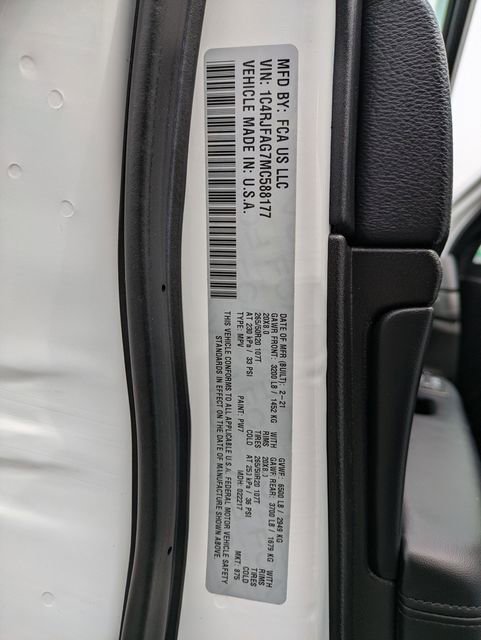 Used 2021 Jeep Grand Cherokee Laredo X image 33