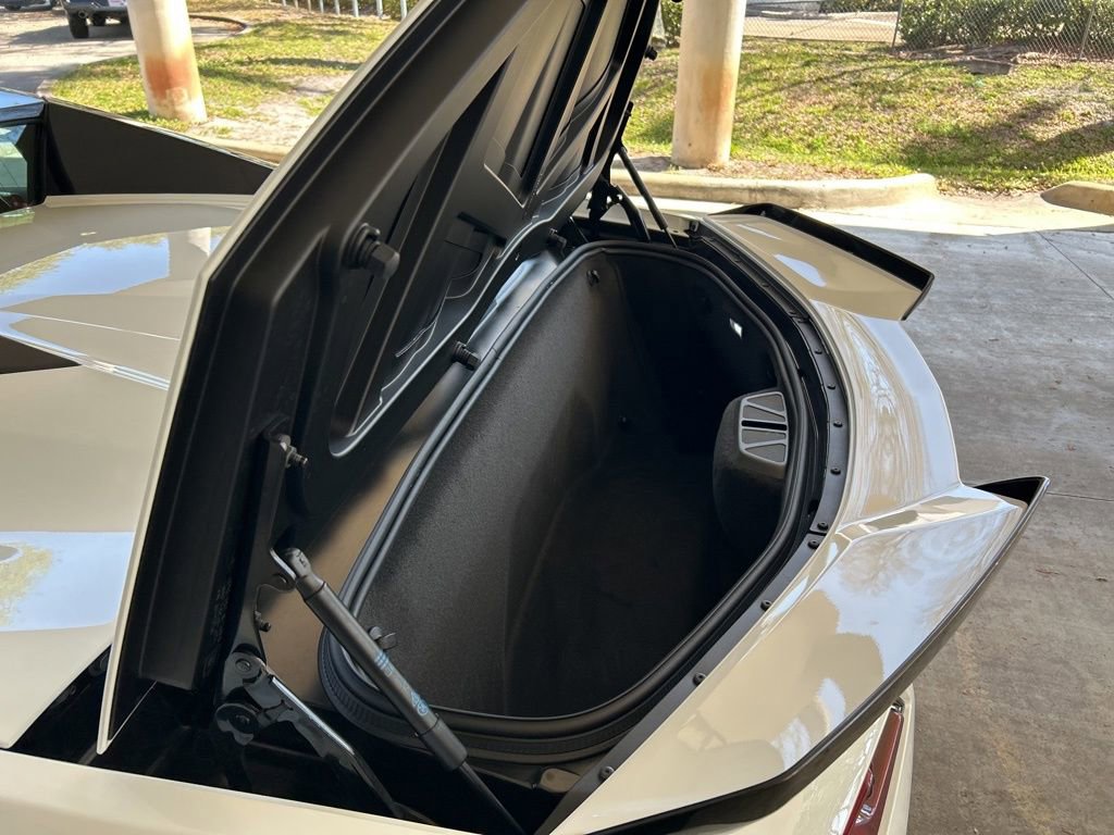 Used 2025 Chevrolet Corvette E-Ray w/ ZER Performance Package image 27