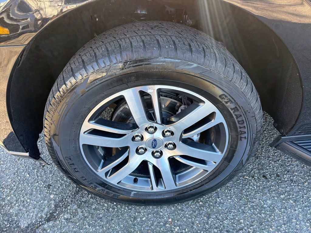 Used 2024 Ford Expedition Limited image 9