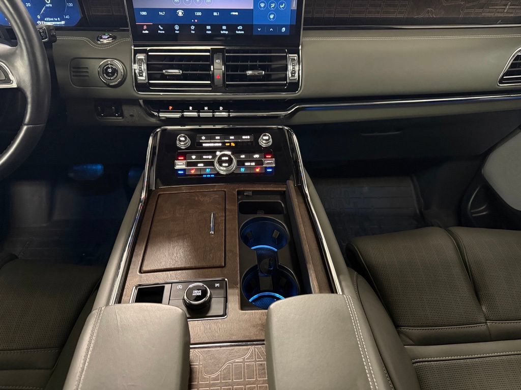 Used 2022 Lincoln Navigator L Black Label AWD/4WD image 14
