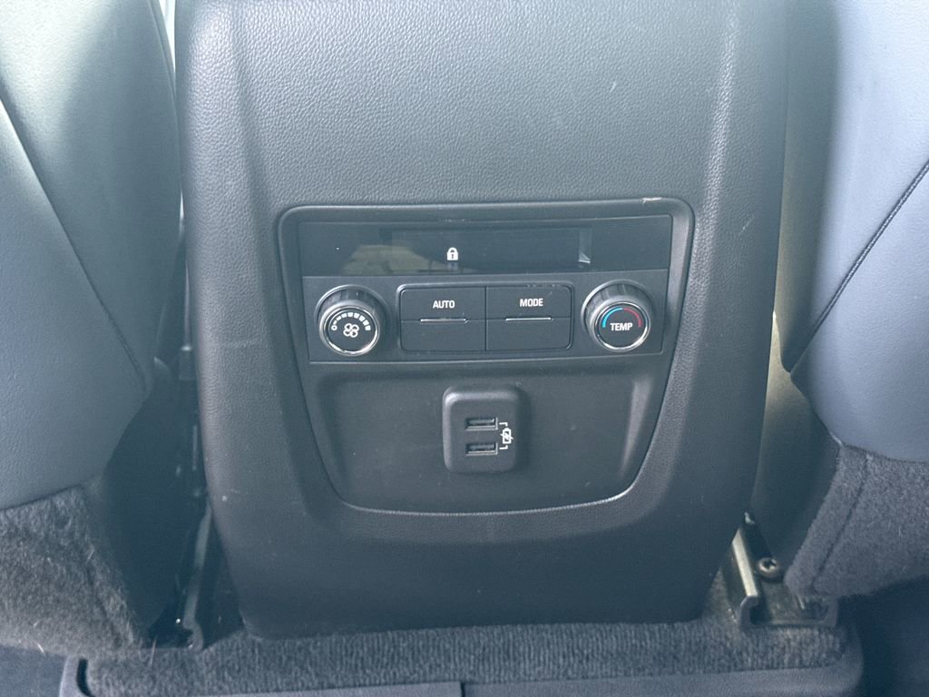 Certified 2024 Buick Enclave Essence w/ Experience Buick Package AWD/4WD image 32