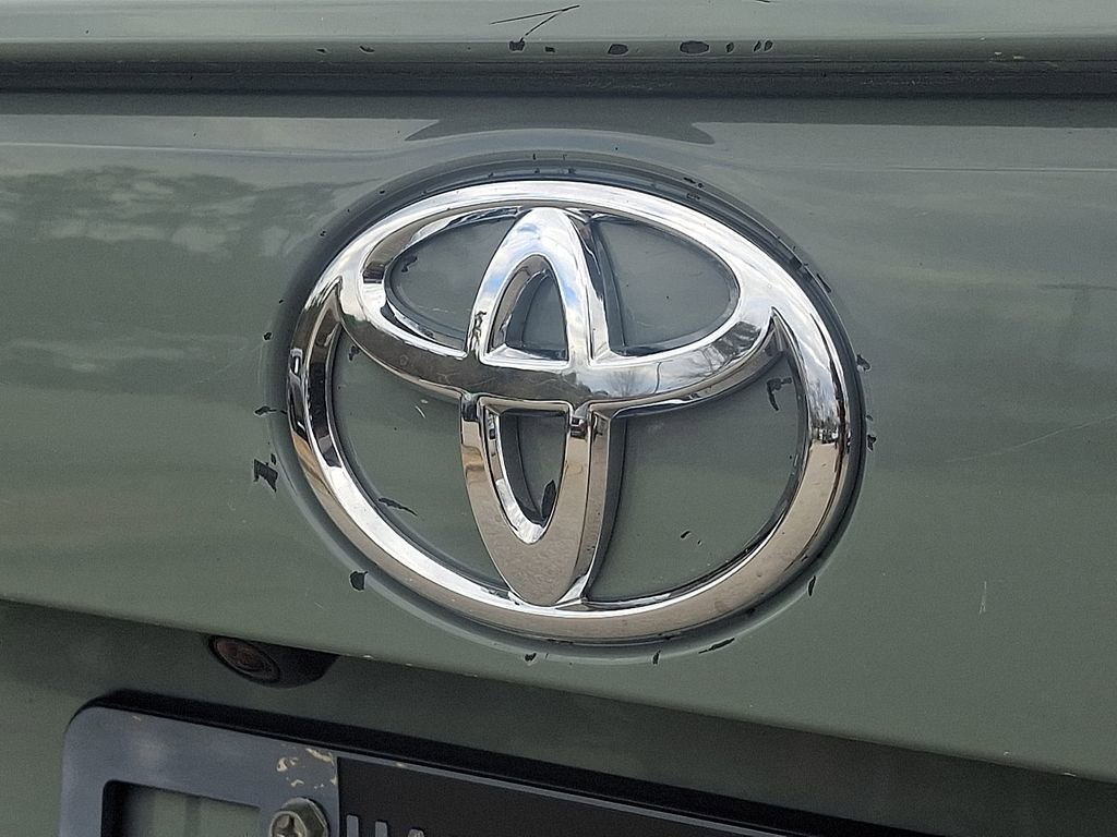 Used 2021 Toyota RAV4 XLE image 30