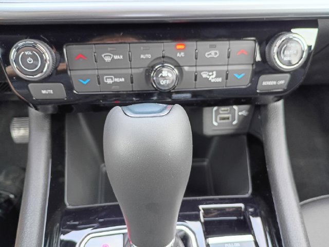New 2026 Jeep Compass Limited AWD/4WD image 15