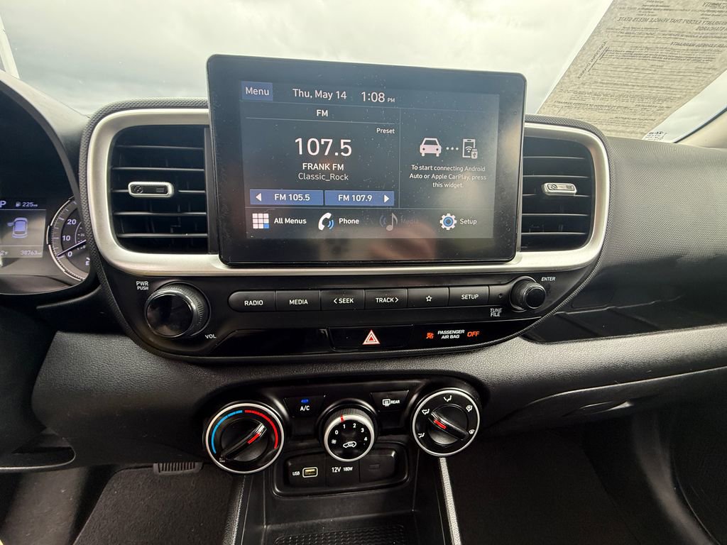 Used 2022 Hyundai Venue SE FWD image 9