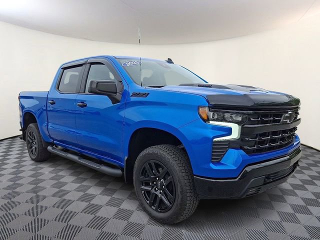 Used 2025 Chevrolet Silverado 1500 LT Trail Boss image 1
