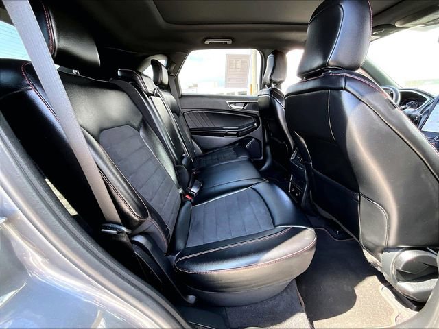 Used 2021 Ford Edge ST-Line AWD/4WD image 16