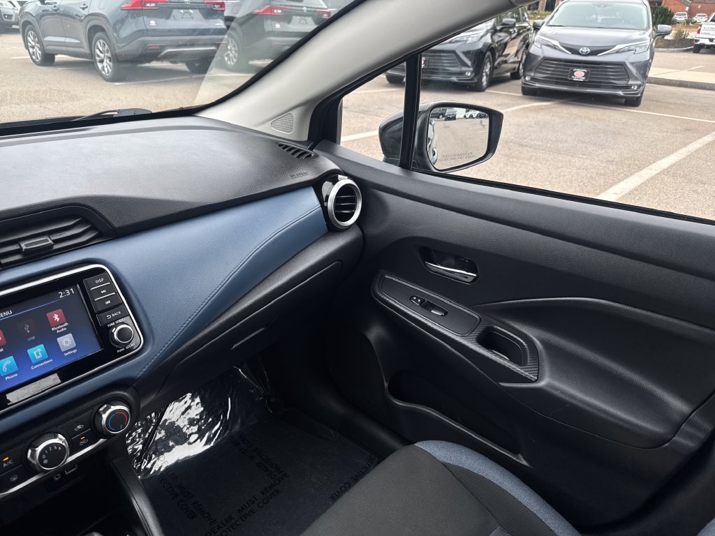 Used 2025 Nissan Versa SV FWD image 26