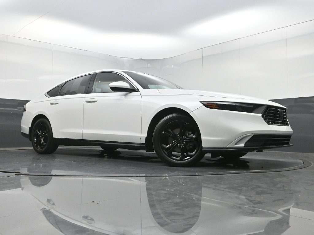 Used 2024 Honda Accord EX image 21