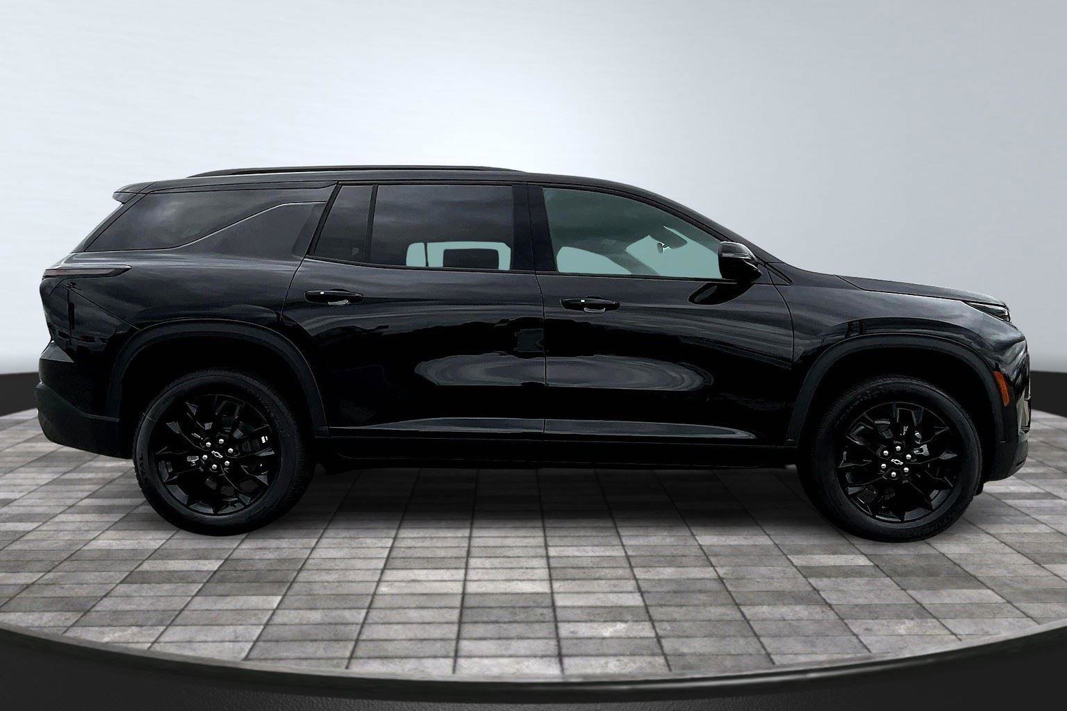 New 2026 Chevrolet Traverse LT w/ Midnight/Sport Edition image 19