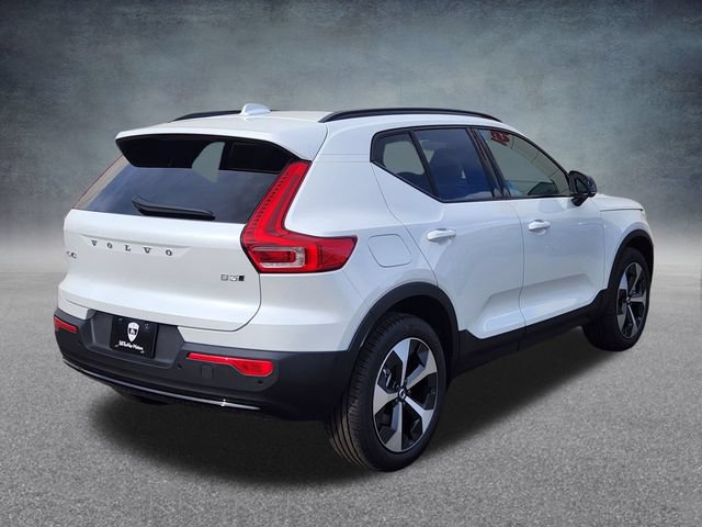 New 2026 Volvo XC40 B5 Plus w/ Protection Package Premier AWD/4WD image 7