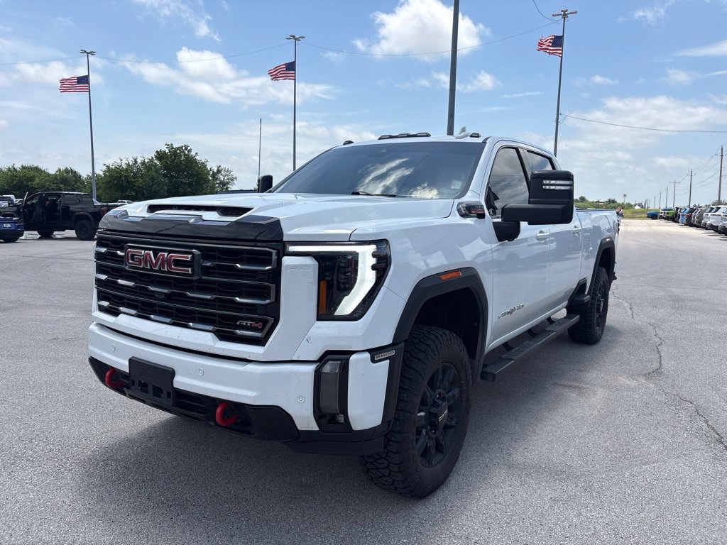 Used 2024 GMC Sierra 2500 AT4 w/ AT4 Preferred Package AWD/4WD image 30