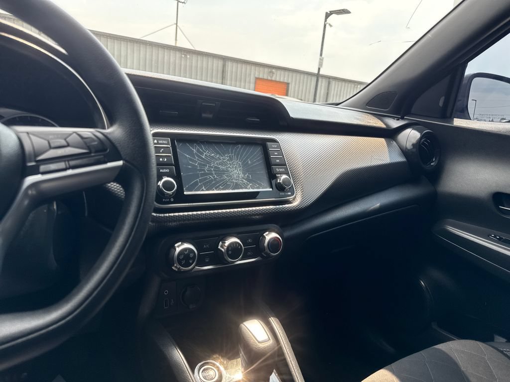 Used 2020 Nissan Kicks S FWD image 17