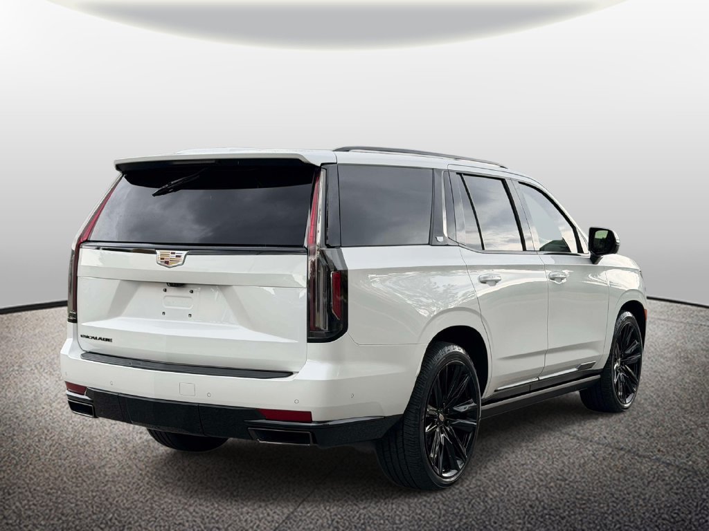 Used 2021 Cadillac Escalade Sport Platinum AWD/4WD image 2