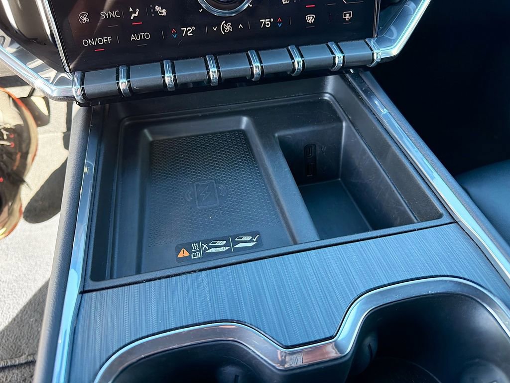 Used 2024 GMC Acadia Elevation image 30