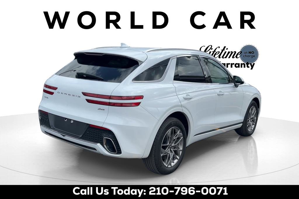 Used 2025 Genesis GV70 2.5T AWD/4WD image 3