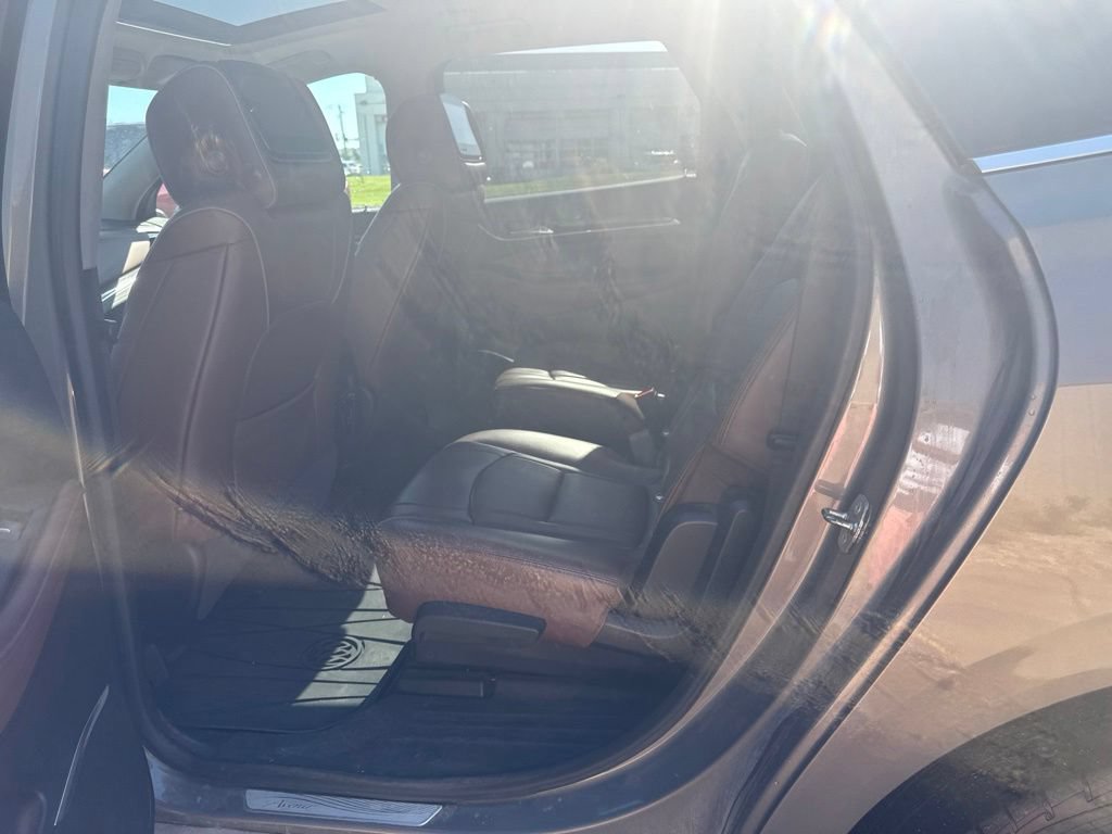 Used 2018 Buick Enclave Avenir w/ Avenir Technology Package AWD/4WD image 11
