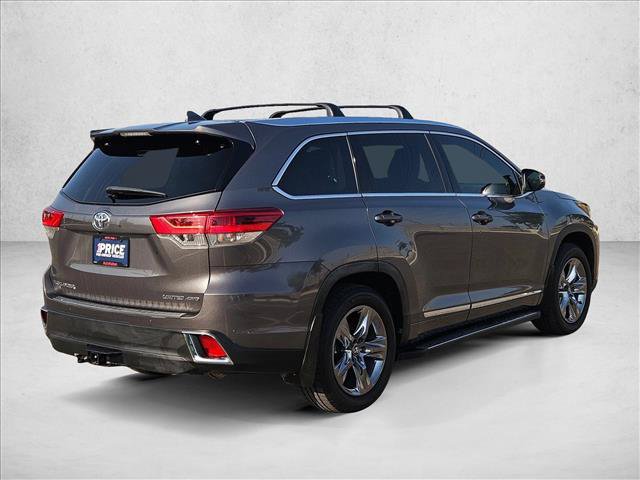 Used 2017 Toyota Highlander Limited Platinum AWD/4WD image 5