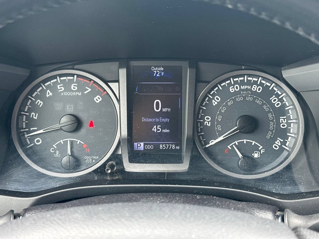 Used 2016 Toyota Tacoma TRD Sport w/ Towing Package AWD/4WD image 27