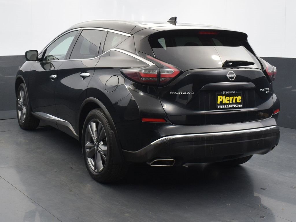 Used 2023 Nissan Murano Platinum image 2