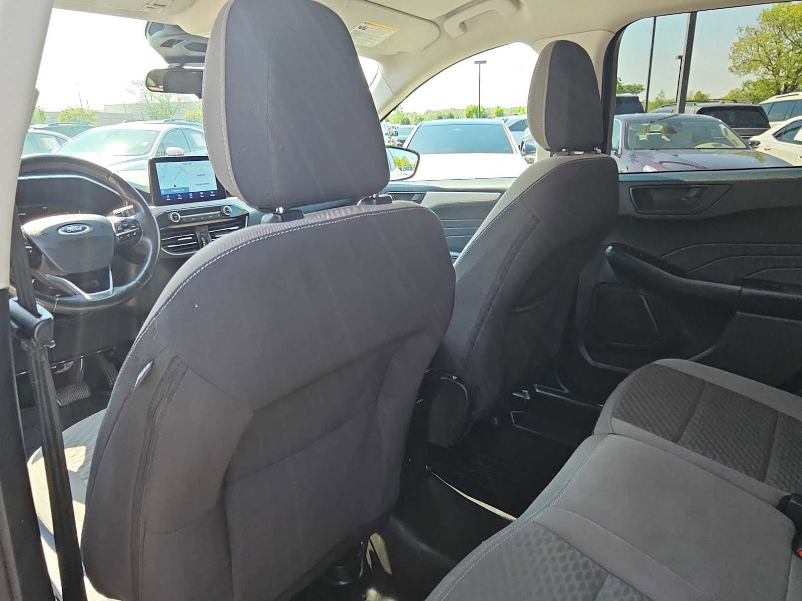 Used 2022 Ford Escape SE w/ Convenience Package image 19