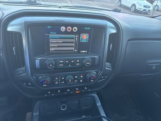 Used 2015 Chevrolet Silverado 1500 LTZ Z71 w/ LTZ Plus Package AWD/4WD image 10