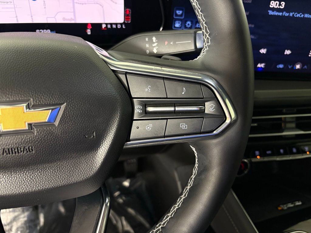 Used 2025 Chevrolet Traverse LT image 25