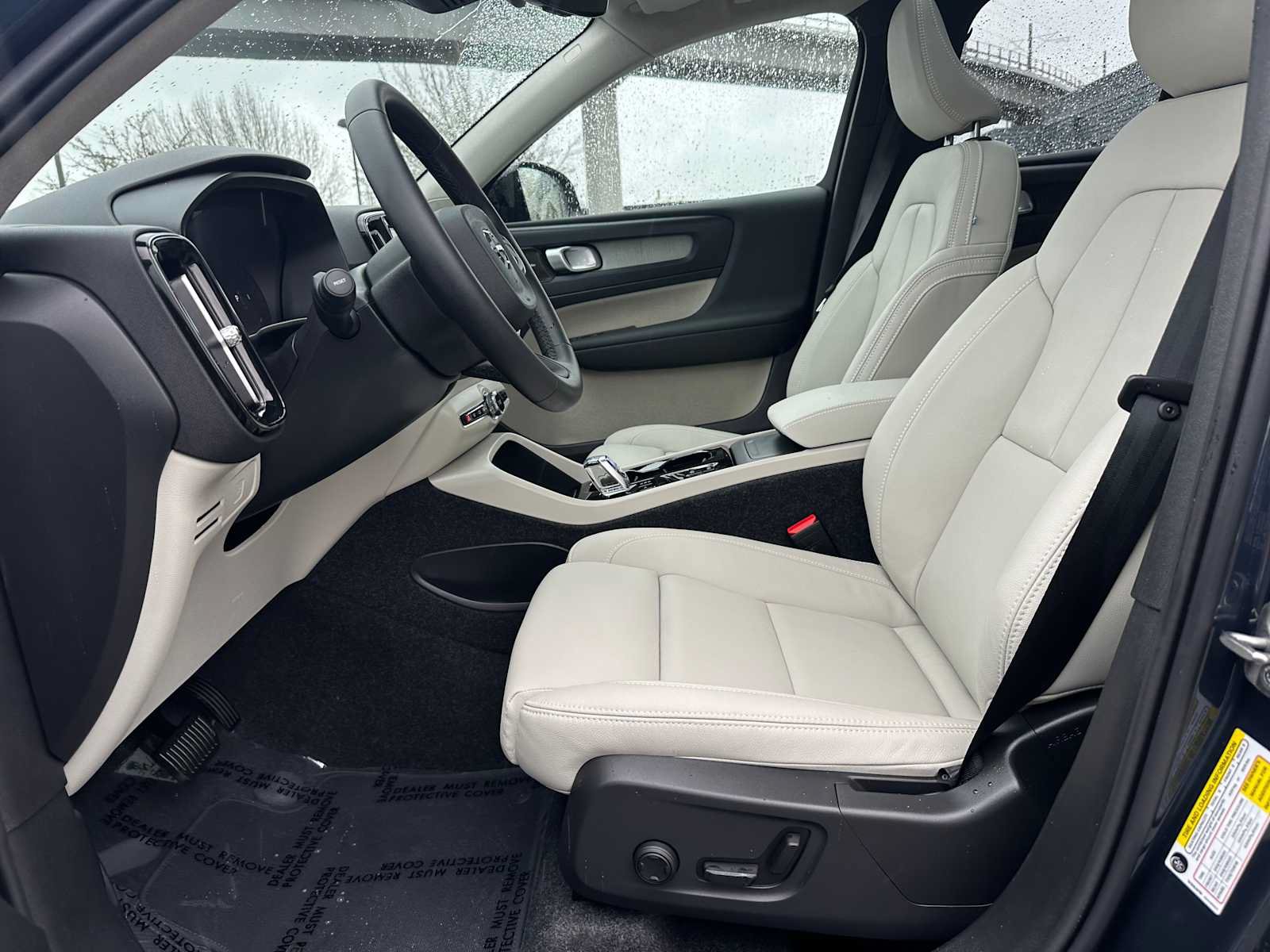 New 2026 Volvo XC40 B5 Ultra w/ Climate Package AWD/4WD image 21