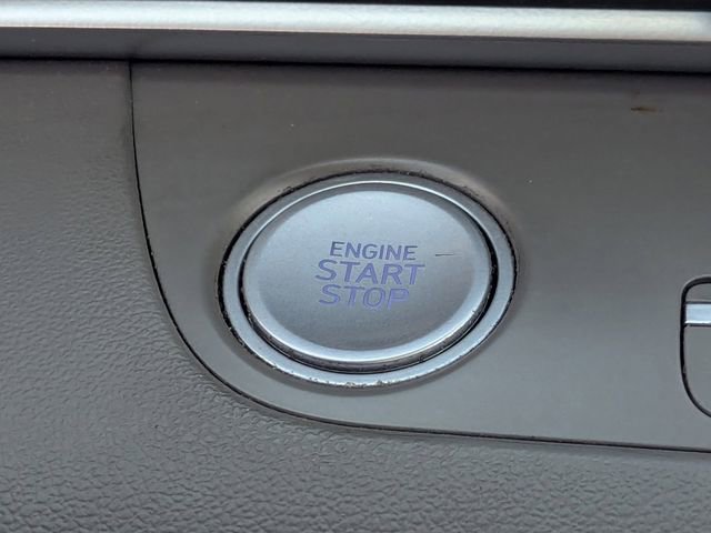 Used 2023 Hyundai Elantra SEL w/ Convenience Package image 32