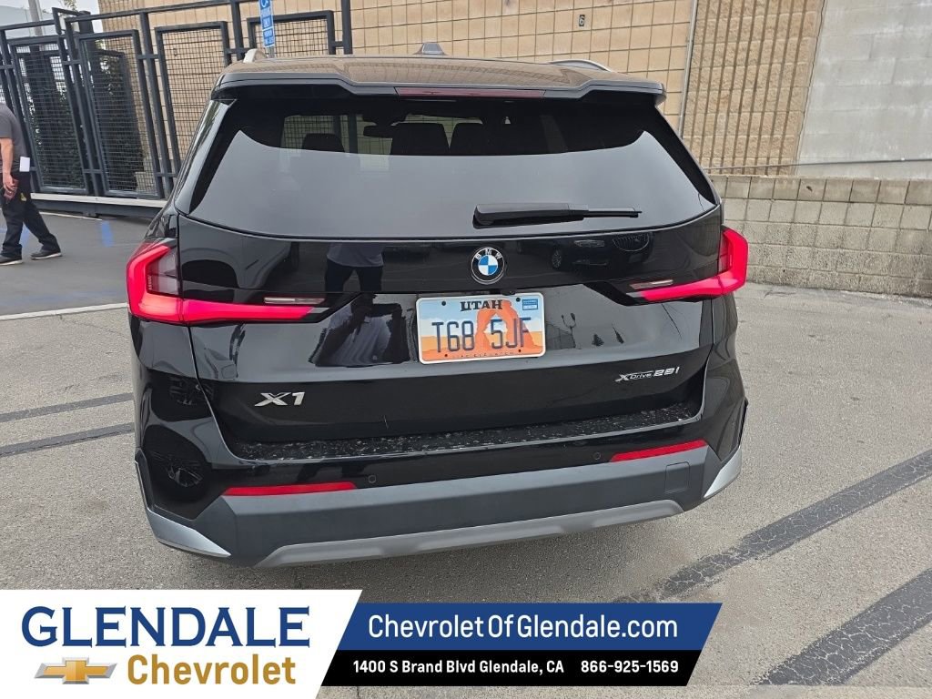 Used 2023 BMW X1 xDrive28i AWD/4WD image 6