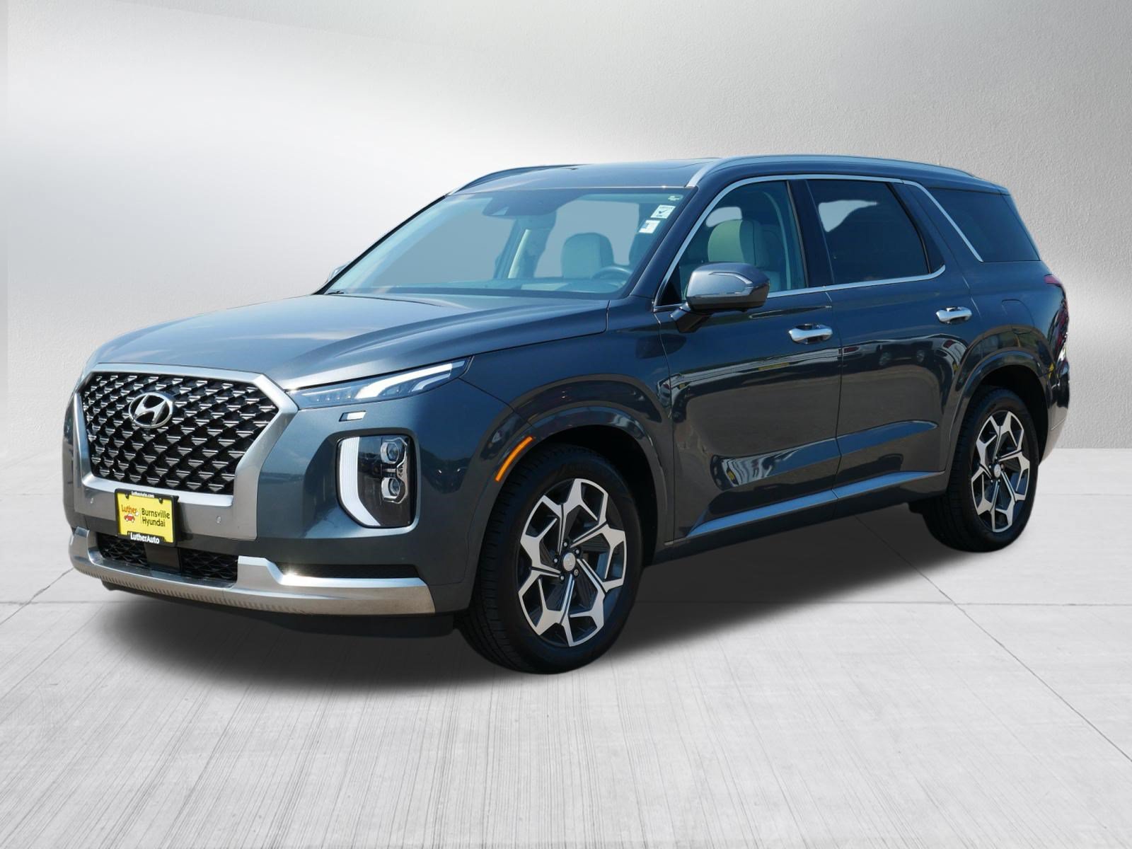 Certified 2022 Hyundai Palisade Calligraphy w/ Cargo Package AWD/4WD image 3