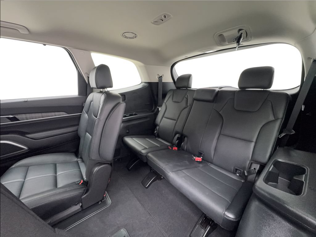 Used 2024 Kia Telluride EX w/ EX Captain's Chair Package AWD/4WD image 26