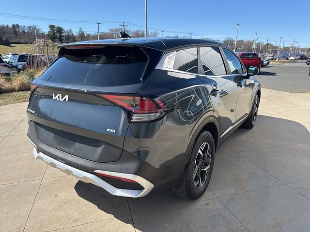 Used 2023 Kia Sportage LX AWD/4WD image 7