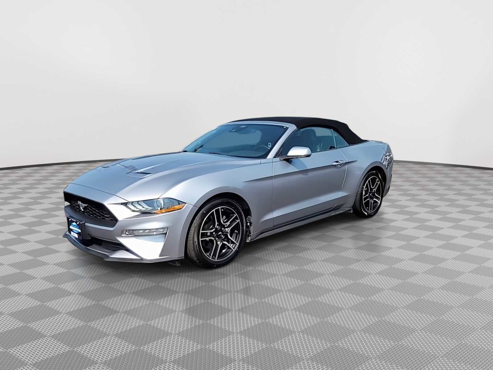 Used 2023 Ford Mustang Premium image 4