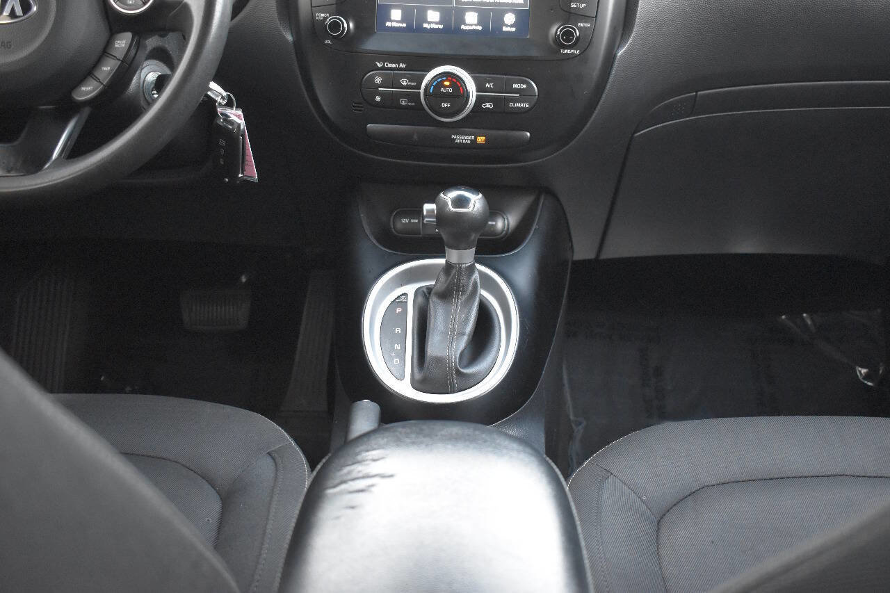 Used 2018 Kia Soul + image 31