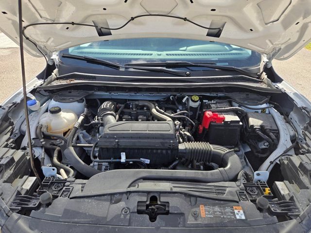 Used 2025 Ford Escape Active AWD/4WD image 31