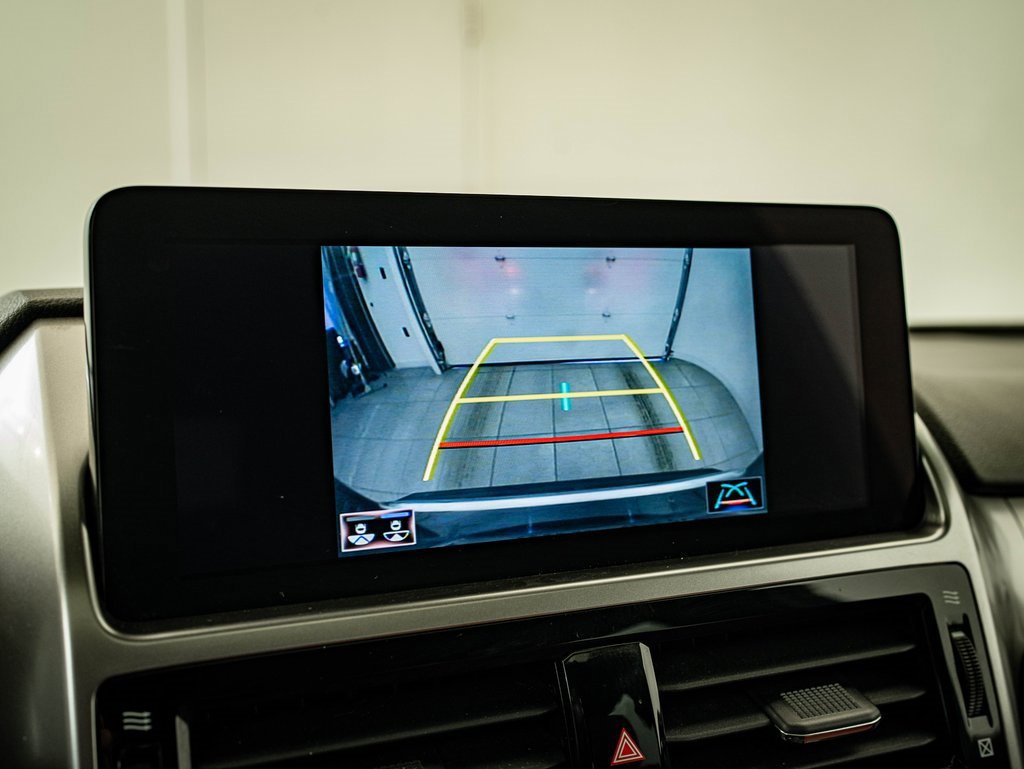 Used 2023 Lexus GX 460 Premium w/ Premium Package image 31