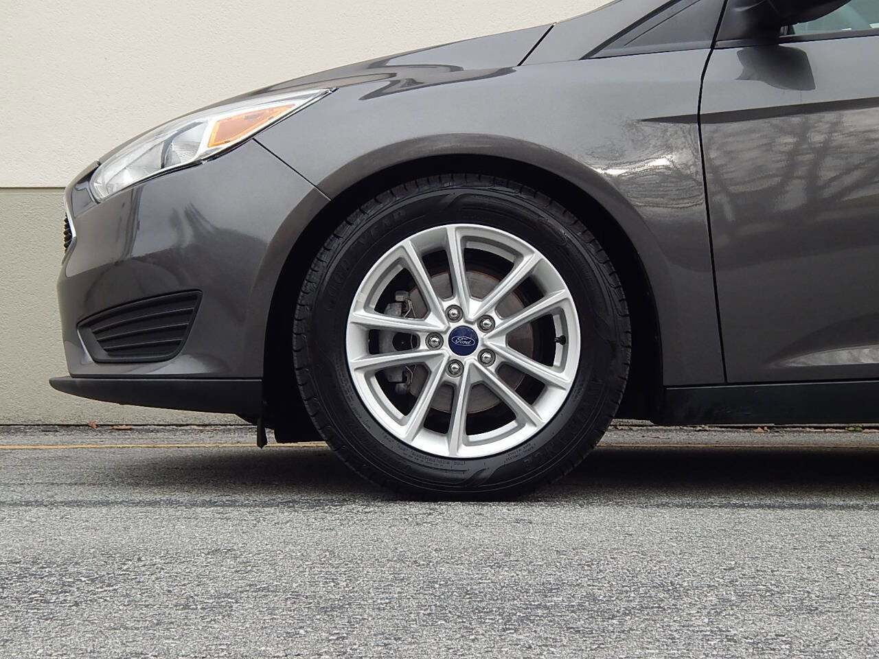 Used 2015 Ford Focus SE image 10