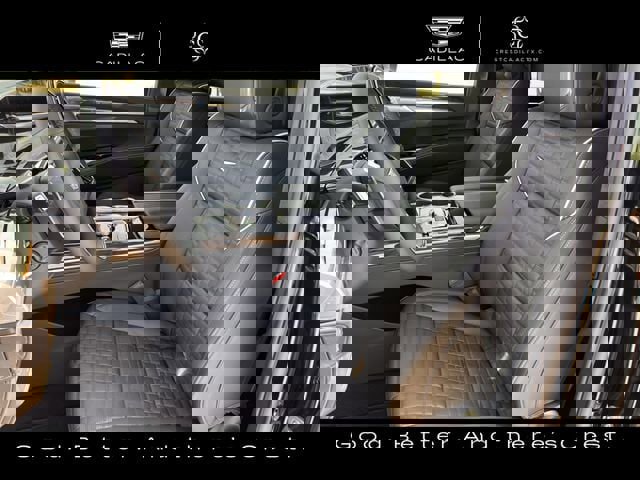 Certified 2026 Cadillac Escalade ESV Platinum Sport w/ LPO, ONYX Package AWD/4WD image 27