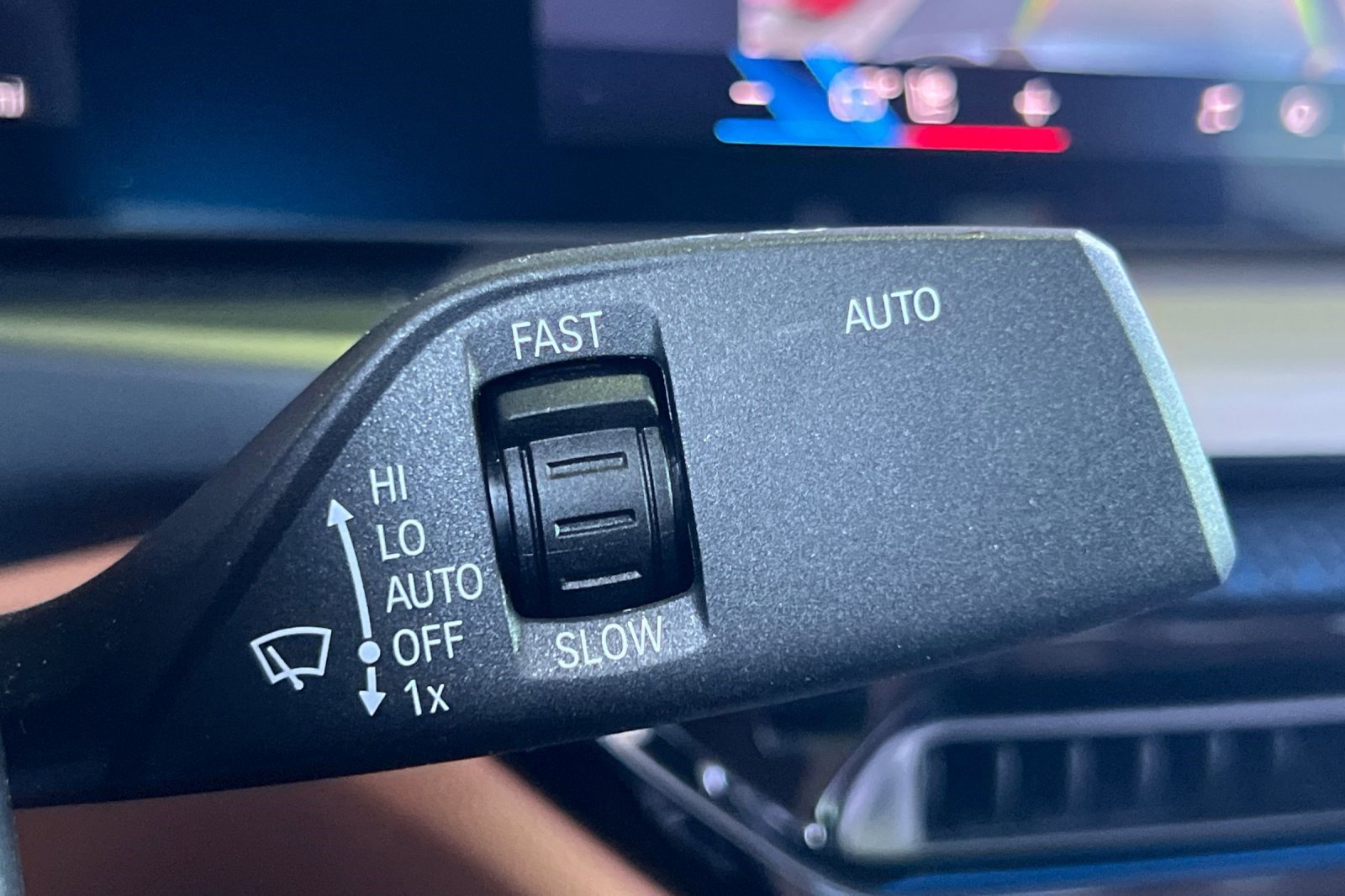 Used 2025 BMW i4 eDrive40 w/ Dynamic Handling Package image 33