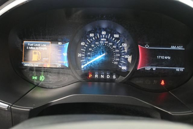 Used 2020 Ford Edge Titanium w/ Class II Trailer Tow Package AWD/4WD image 10