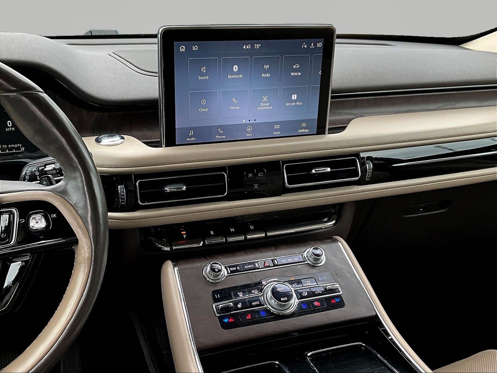 Used 2020 Lincoln Aviator Reserve w/ Equipment Group 202A AWD/4WD image 9