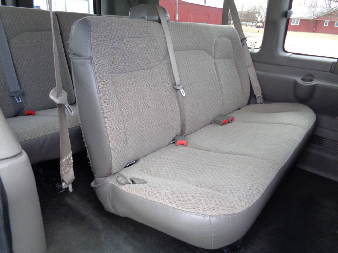 Used 2018 GMC Savana 3500 LT w/ LT Preferred Equipment Group RWD image 34