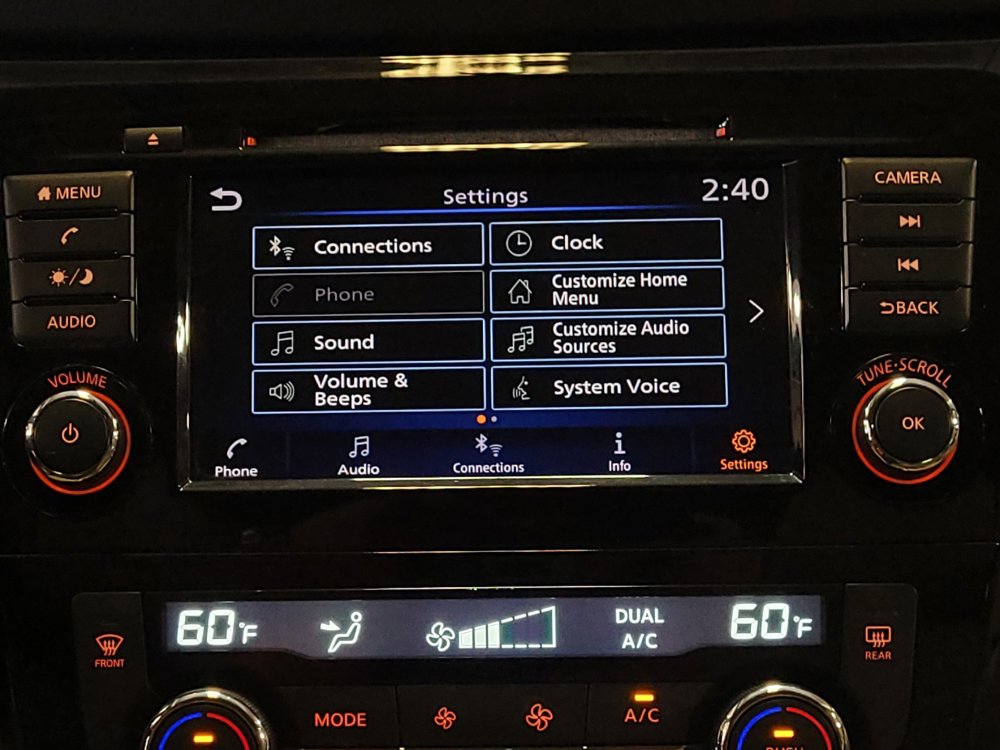 Used 2018 Nissan Rogue SV FWD image 25